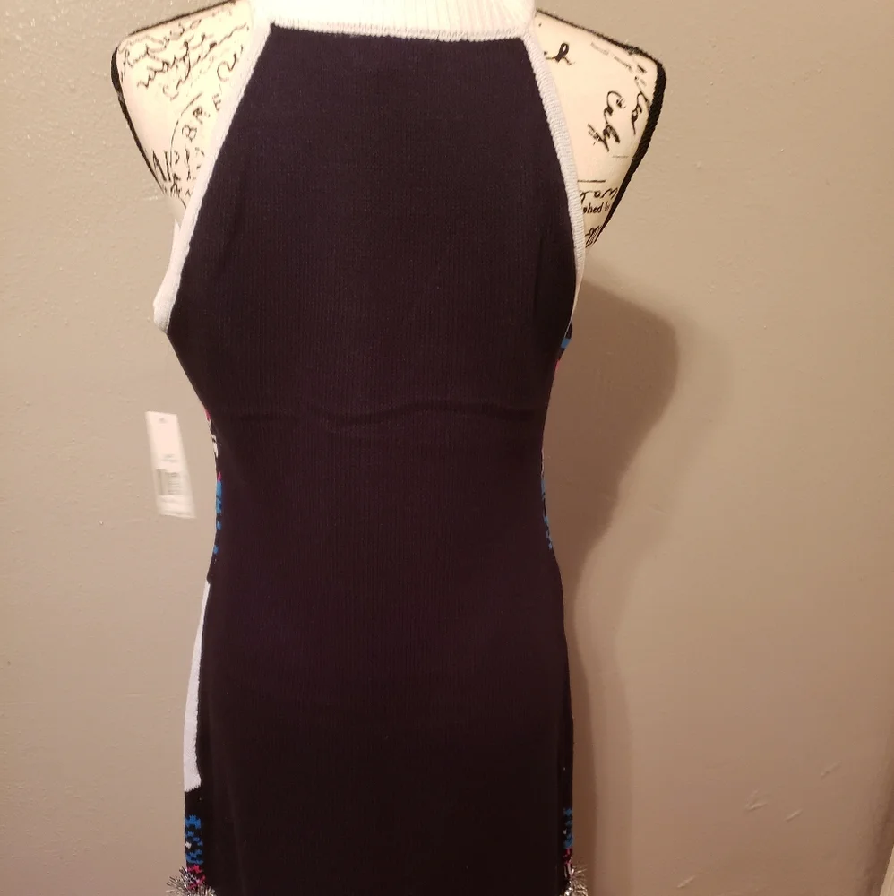 Dress - Picture 2 of 6